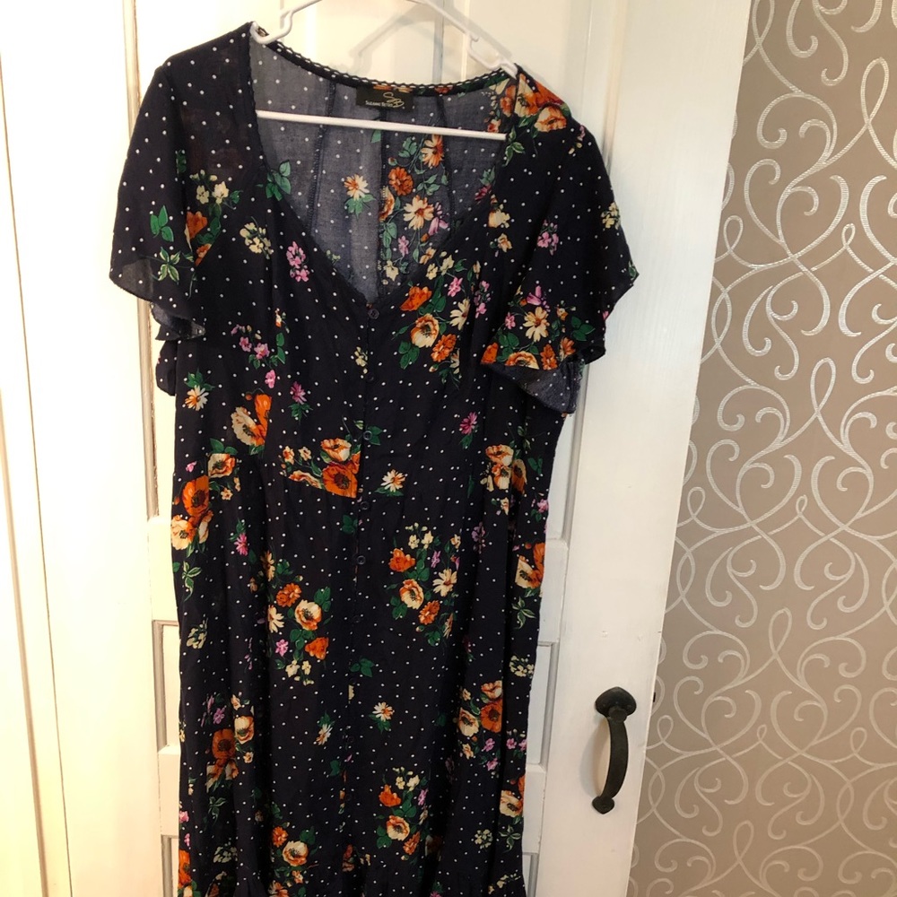 Lightweight flowy boho style vintage dress
